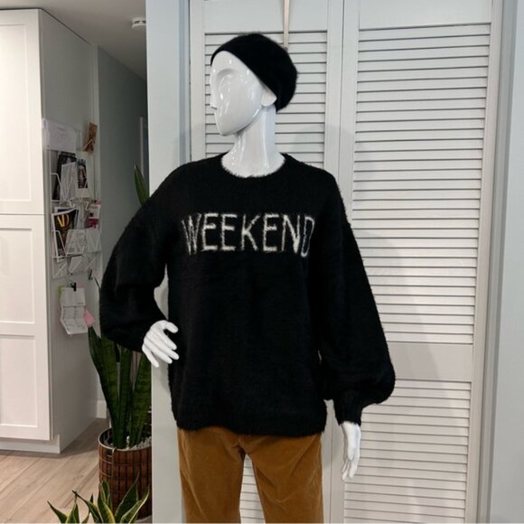NWT Hem  Thread Fuzzy Knit Sweater - Picture 3 of 11